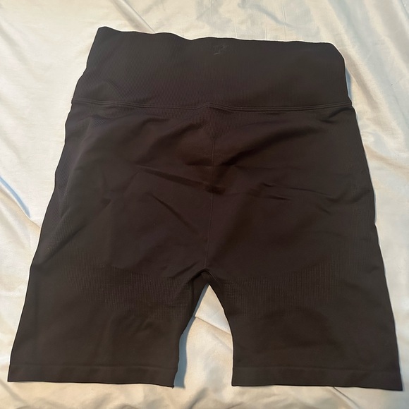 Victoria's Sceret Pink seamless fold over bike shorts - Picture 3 of 4